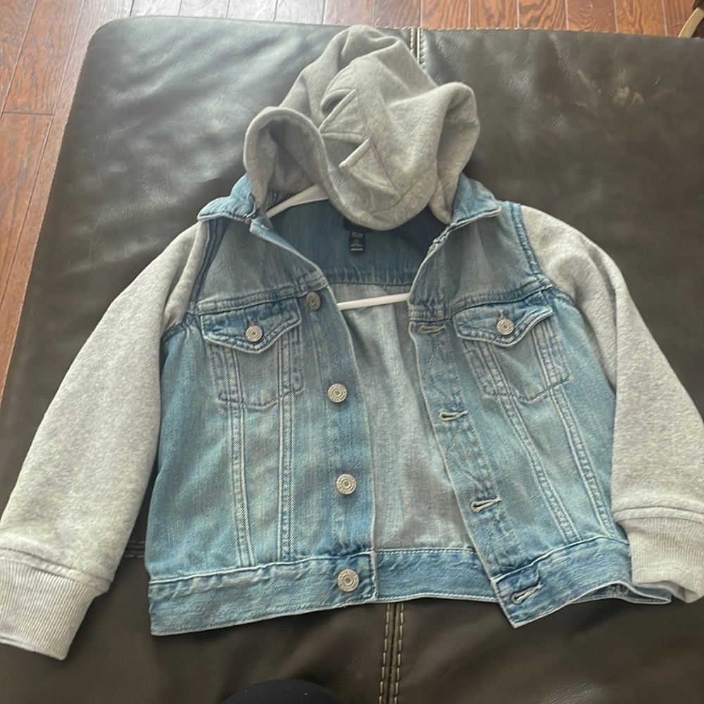 Gap toddler size 4 Jean jacket lightly used like new